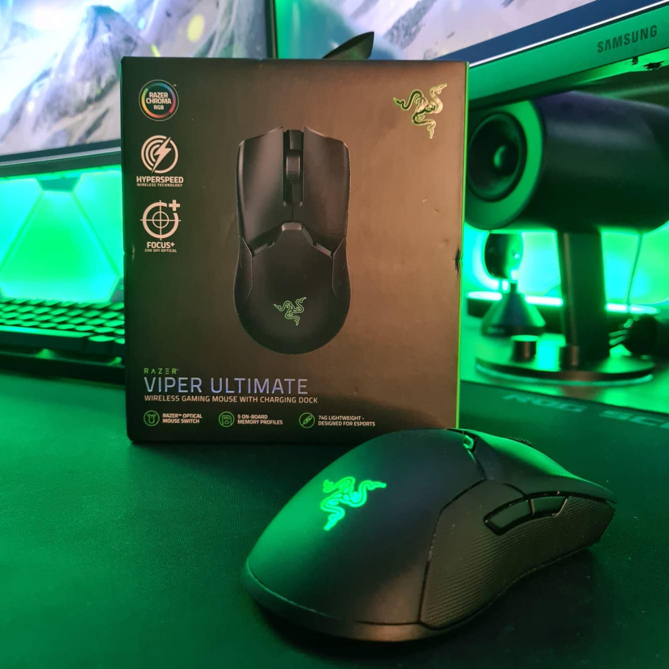 Razer viper ultimate mouse and product package