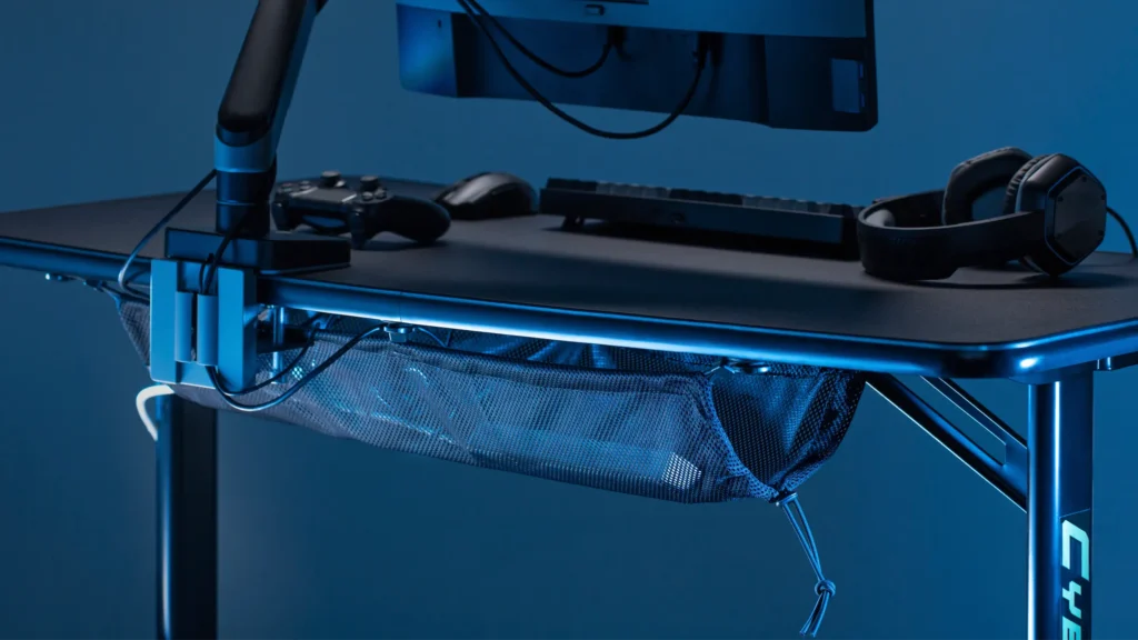 Monipuolinen pöydän alle asennettava säädettävä vaihtoehto kaapelikourulle